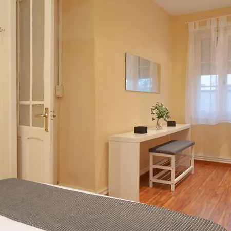 Apartamento Av Ezcurdia 11